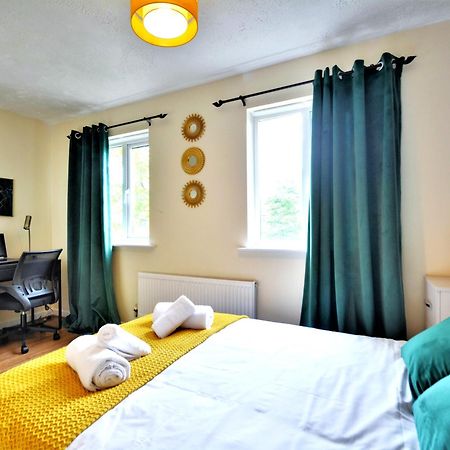 Manchester Townhouse By Bevolve - 4 Bedrooms - Free Parking Exterior foto